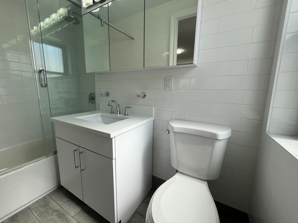 Convertible 3 Bedroom in Upper East Side - Photo 3