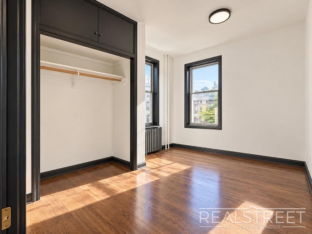 169 Irving Avenue - Photo 6