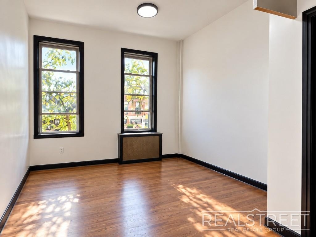 169 Irving Avenue - Photo 12