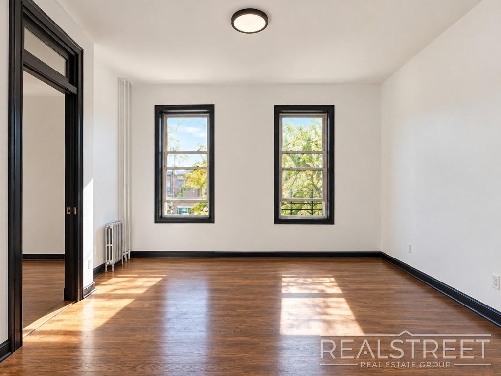 169 Irving Avenue - Photo 9