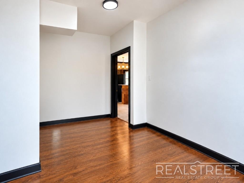 169 Irving Avenue - Photo 11
