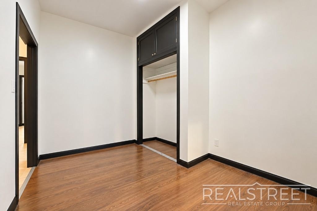 169 Irving Avenue - Photo 8