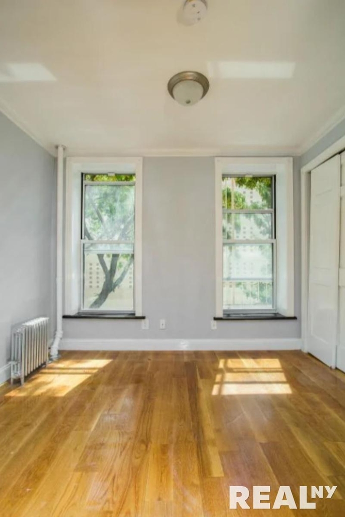 West 53rd Street - Photo 3