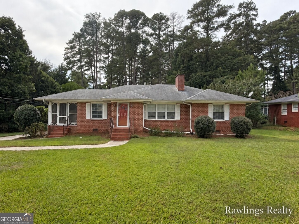 1119 Maple Drive - Photo 0