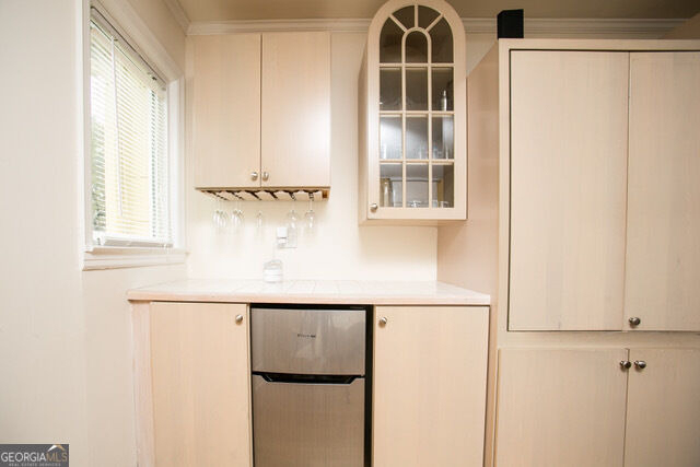 3323 Victoria Street - Photo 4