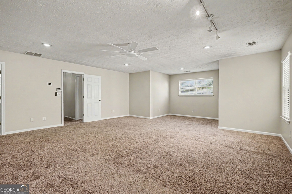 3015 Gallery Walk - Photo 18