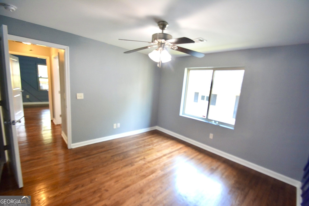 1385 Elizabeth Lane - Photo 23