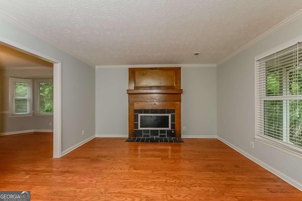141 Mcelroy Road - Photo 3