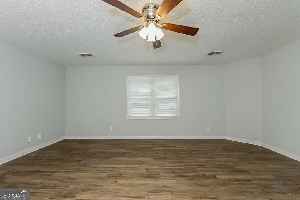 141 Mcelroy Road - Photo 6