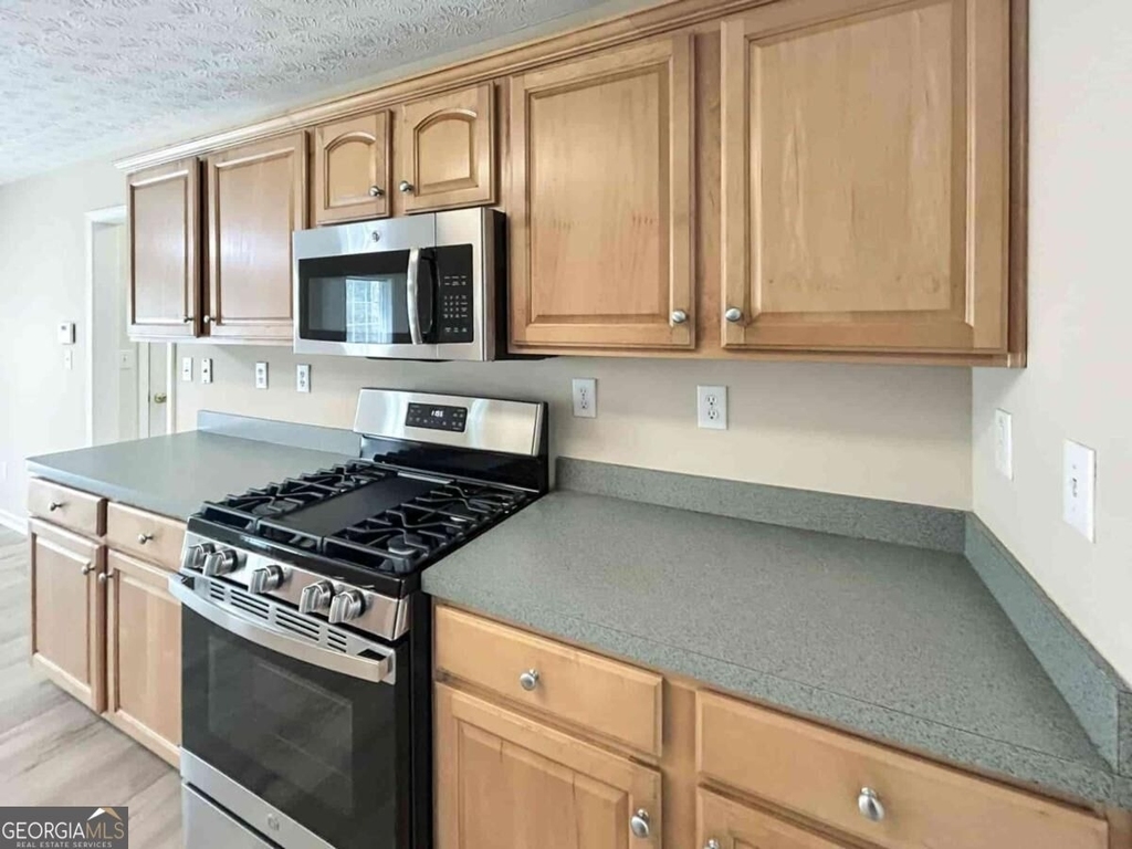6090 Farmwood Way Se - Photo 11