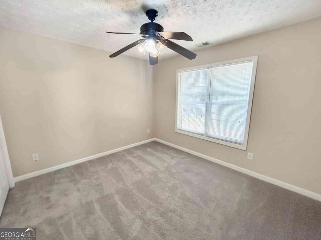 6090 Farmwood Way Se - Photo 23