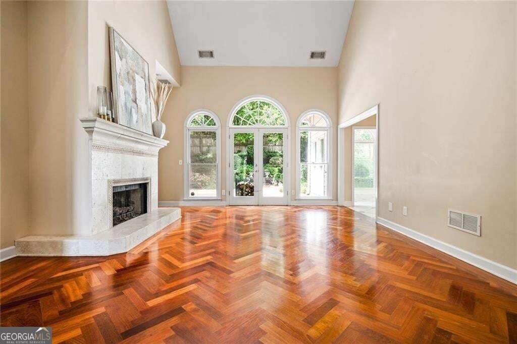 2613 Peterboro Row - Photo 13
