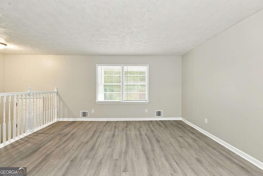 6450 Ashdale Drive - Photo 5