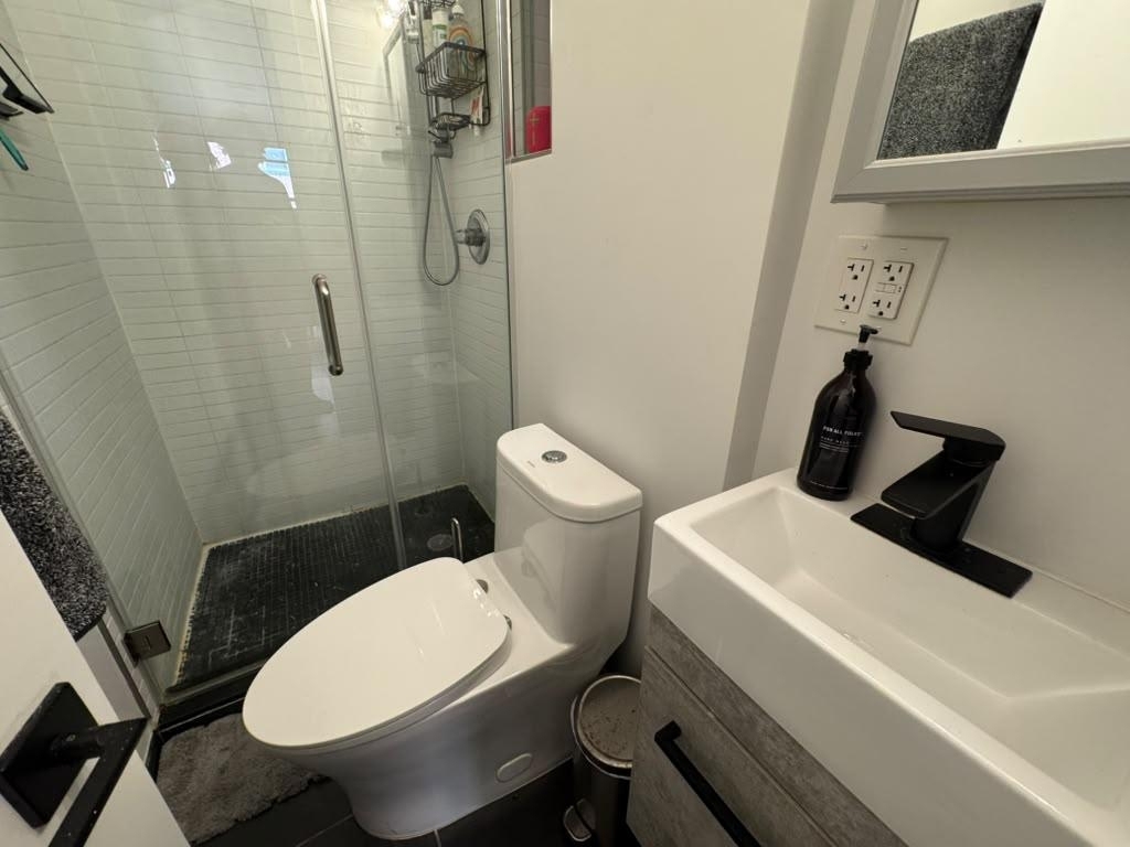 446 West 55th Street - Photo 2