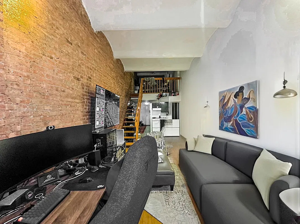 East 12th Street/ brodway - Photo 3