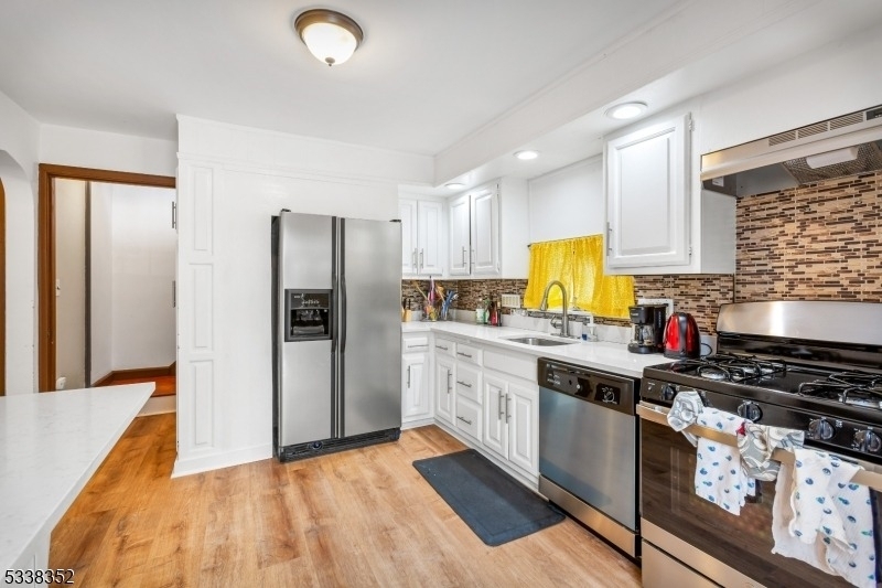 28 Florida St - Photo 10