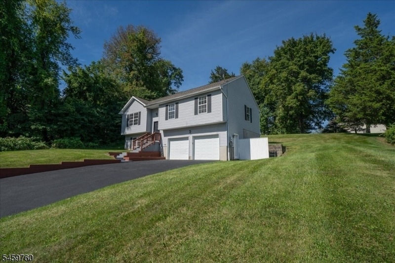 117 Hillside Dr - Photo 1