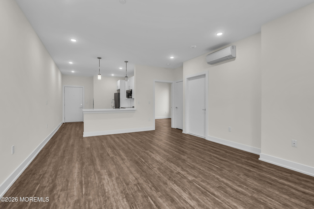 521 Lake Avenue - Photo 5