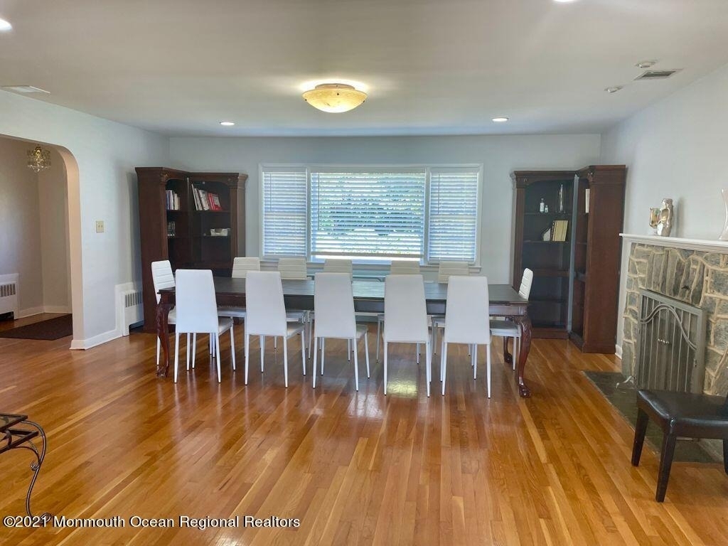 21 Berg Avenue - Photo 4