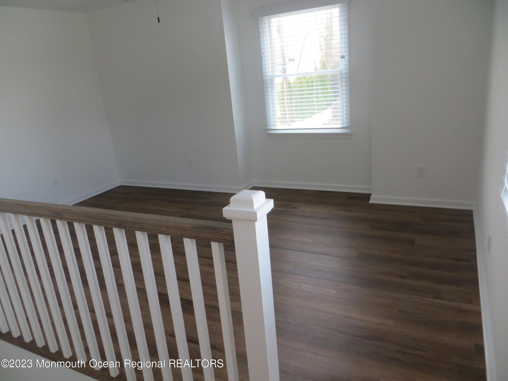 28 Trenton Avenue - Photo 4