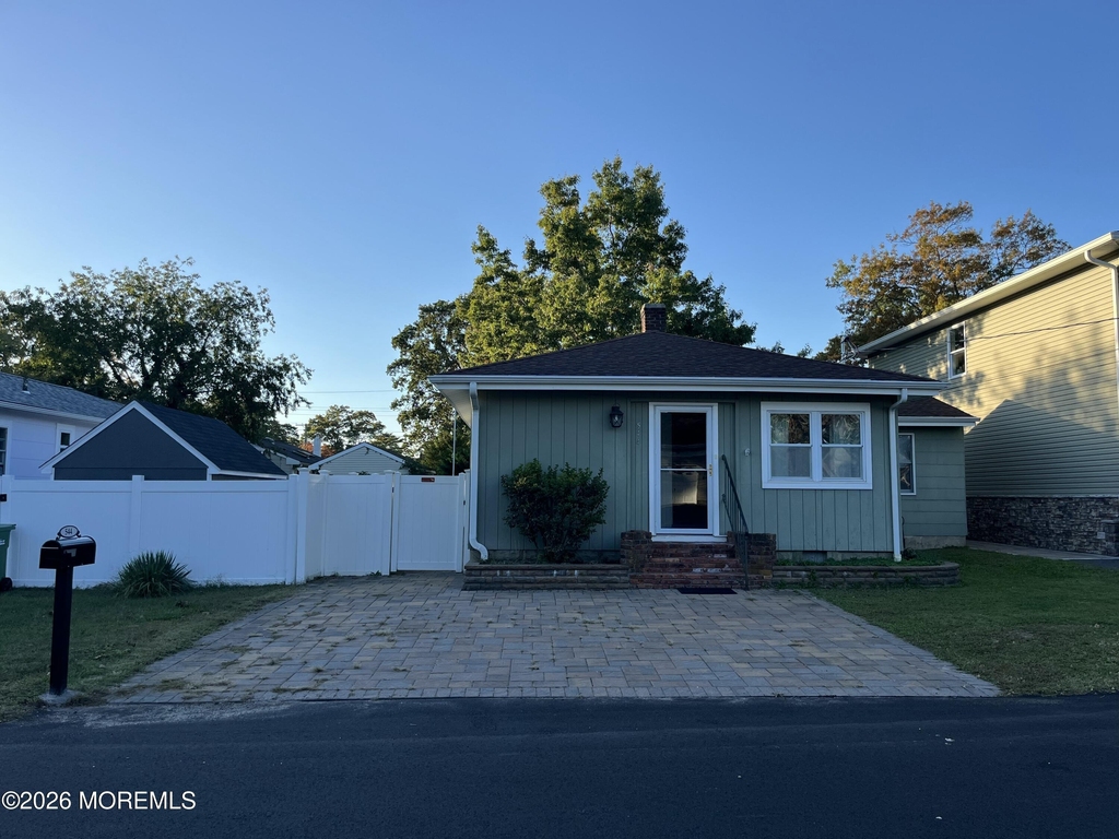 544 Pacific Avenue - Photo 3