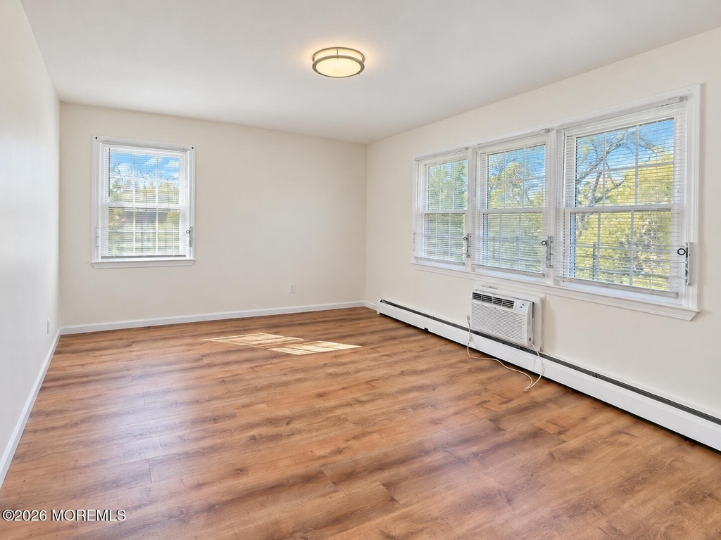 364 Westwood Avenue - Photo 8