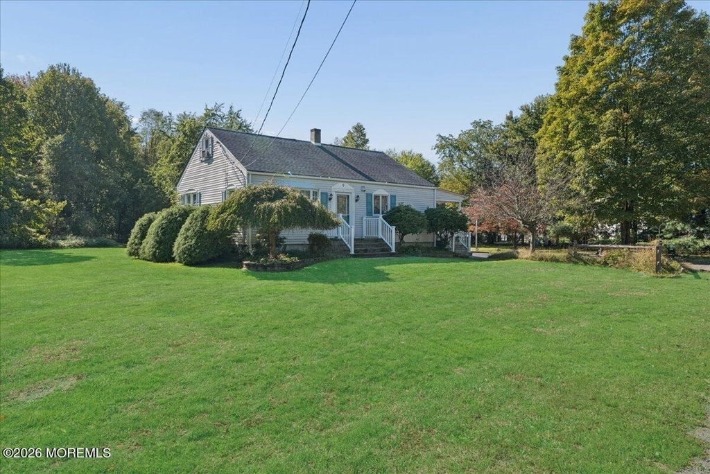 9 Ikes Lane - Photo 1