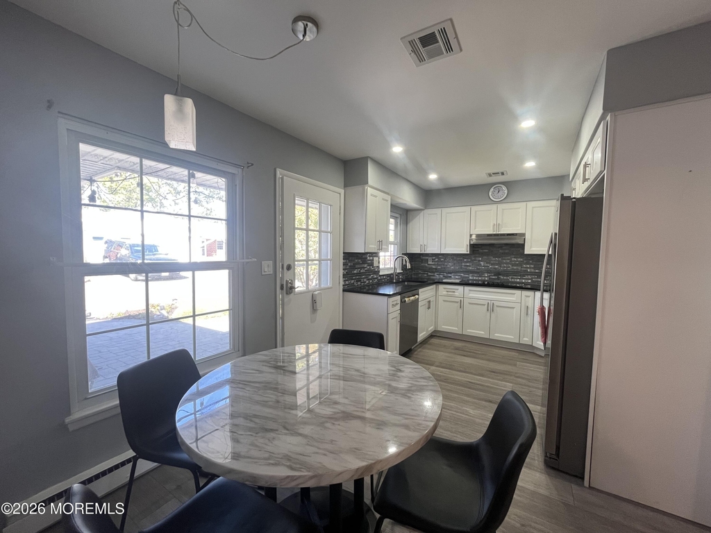 1023b Shetland Drive - Photo 7
