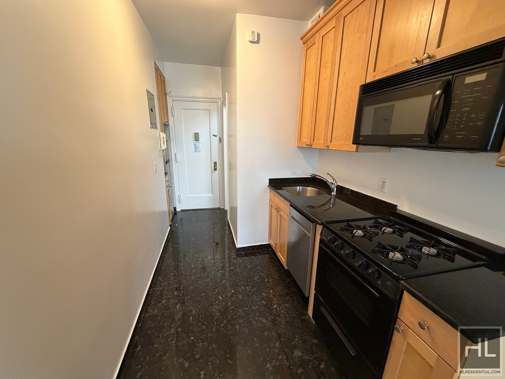 East 84th Street - Photo 2