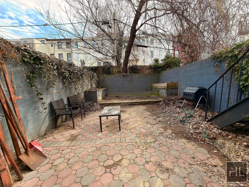 Halsey Street - Photo 1