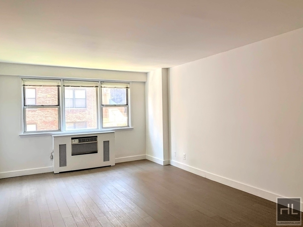 East 27th Street - Photo 0
