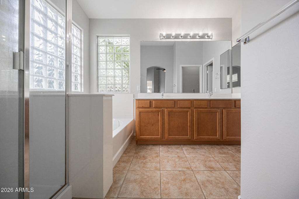 16874 W Tonbridge Street - Photo 17