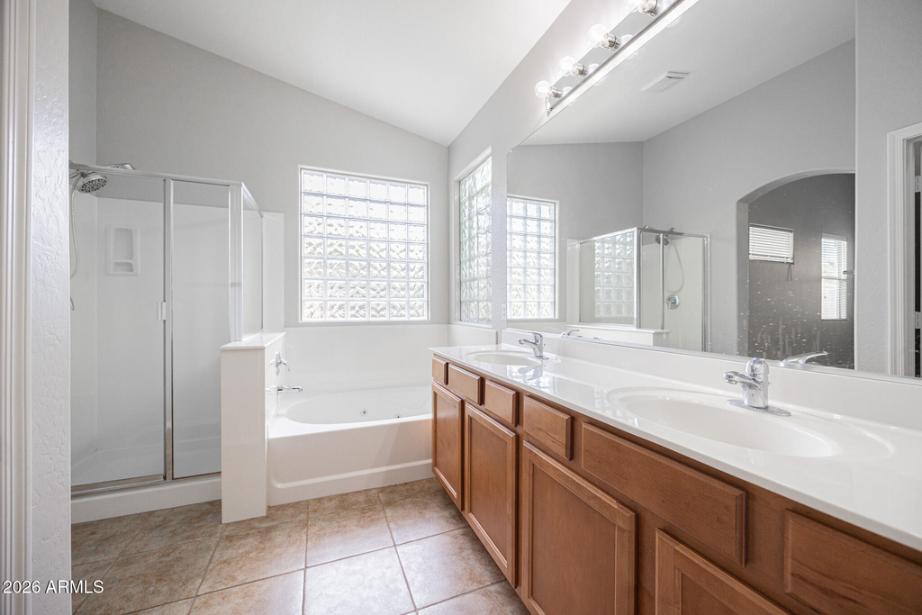 16874 W Tonbridge Street - Photo 18