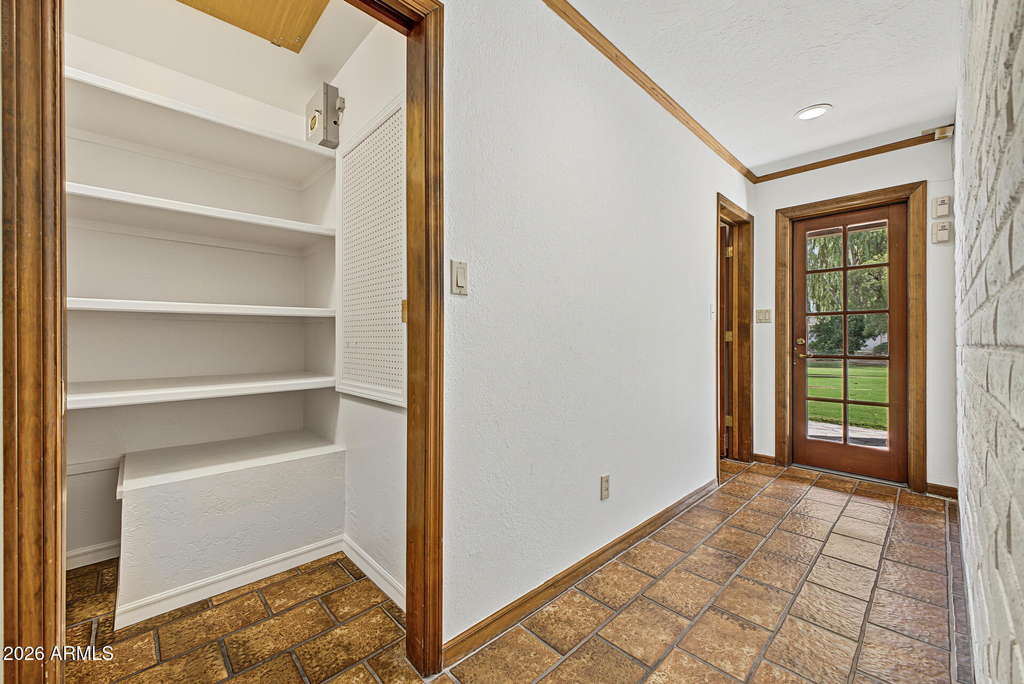 6301 E Naumann Drive - Photo 9