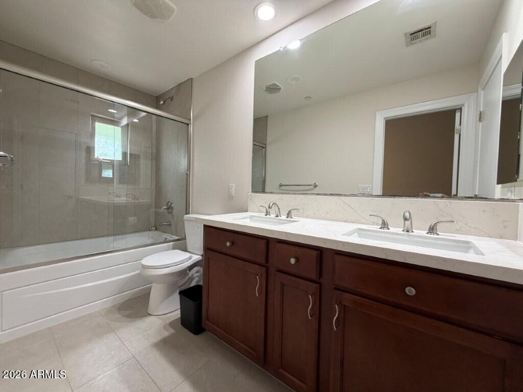 555 W 6th Street - Photo 10