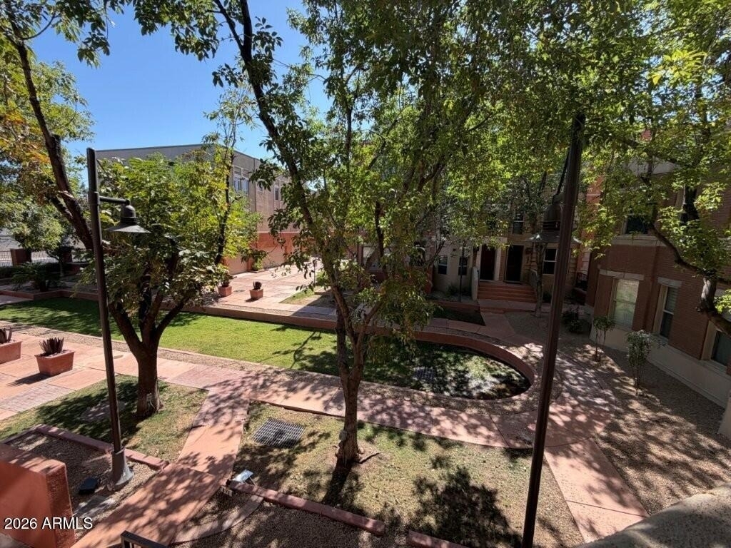 555 W 6th Street - Photo 7