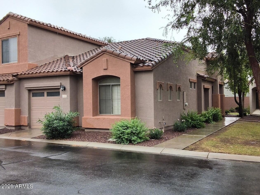 2600 E Springfield Place - Photo 0