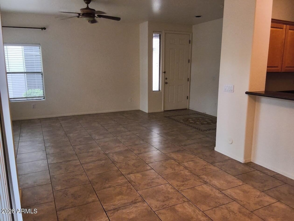 2600 E Springfield Place - Photo 8