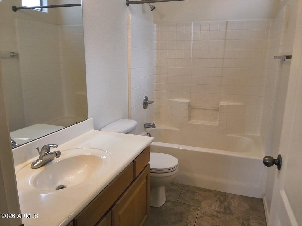 2600 E Springfield Place - Photo 19