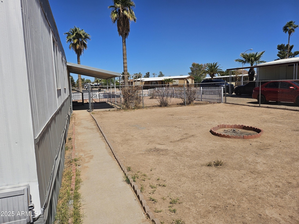 1113 W Corinthian Circle - Photo 17