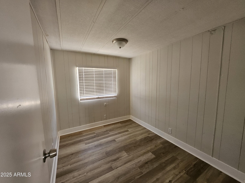 1113 W Corinthian Circle - Photo 11