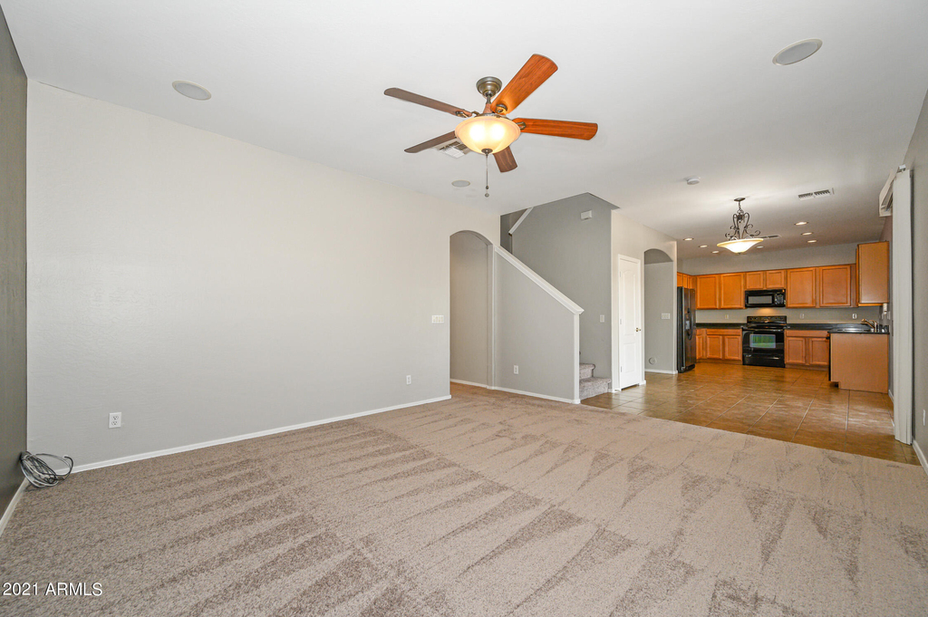 28450 N Castle Rock Drive - Photo 10