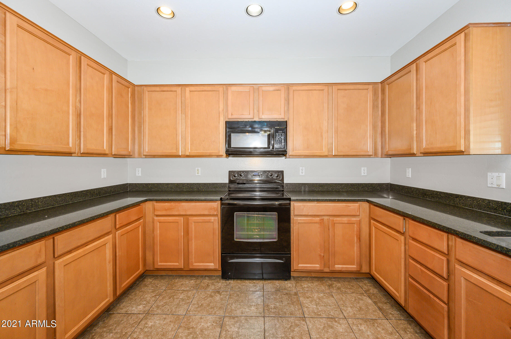 28450 N Castle Rock Drive - Photo 7