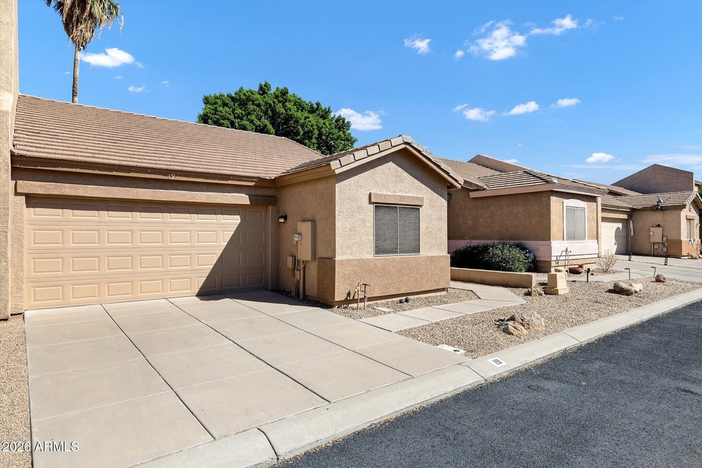 44 S Greenfield Road - Photo 2