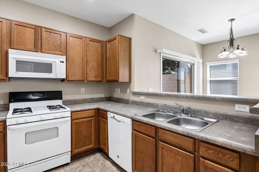 44 S Greenfield Road - Photo 10