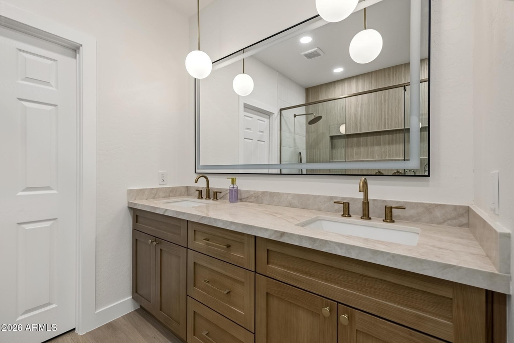 19700 N 76th Street - Photo 6