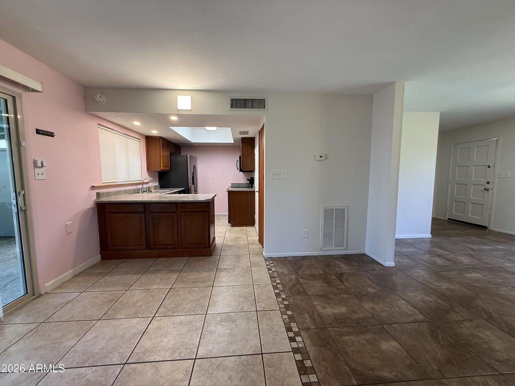 4709 N 26th Lane - Photo 4