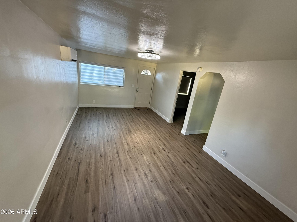 6021 W Gardenia Avenue - Photo 7