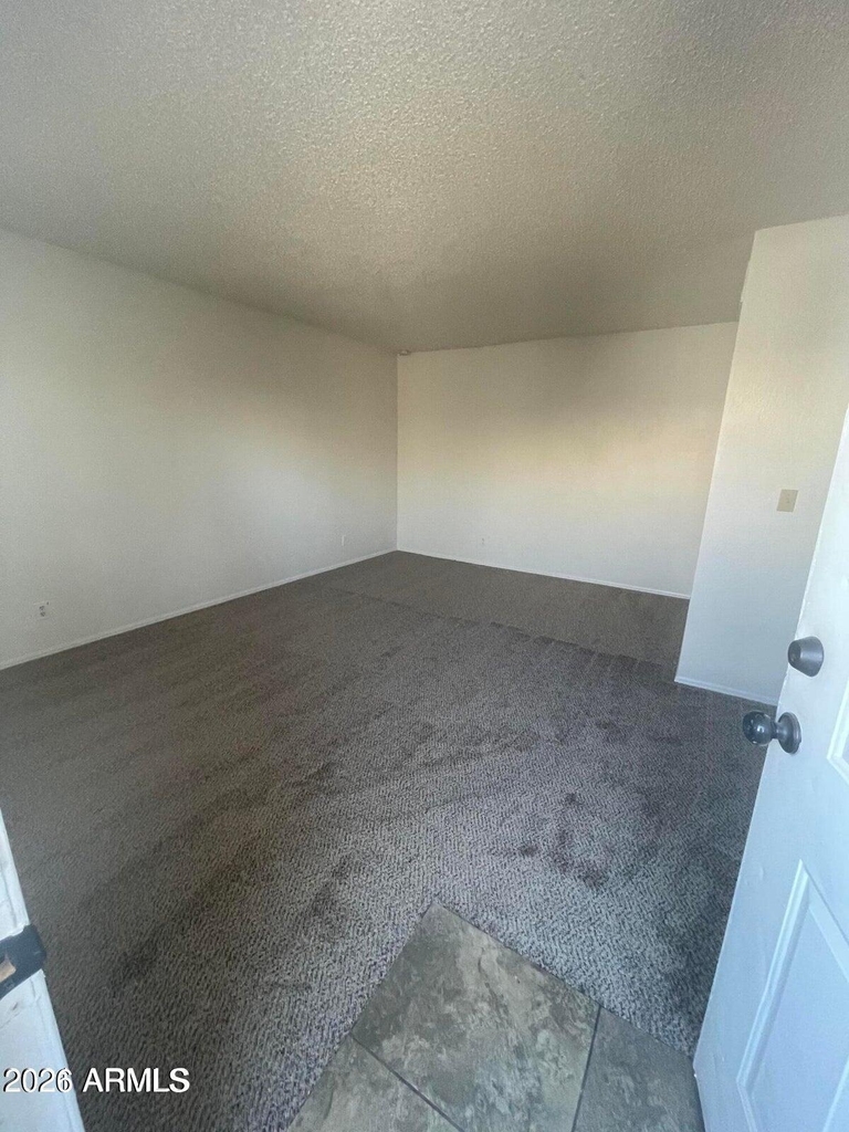 460 E 10th Avenue - Photo 4