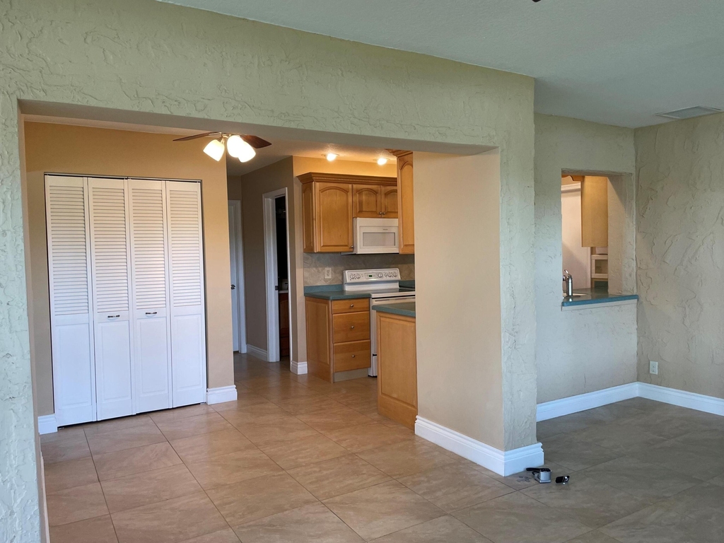 6347 Timberlakes Way - Photo 4